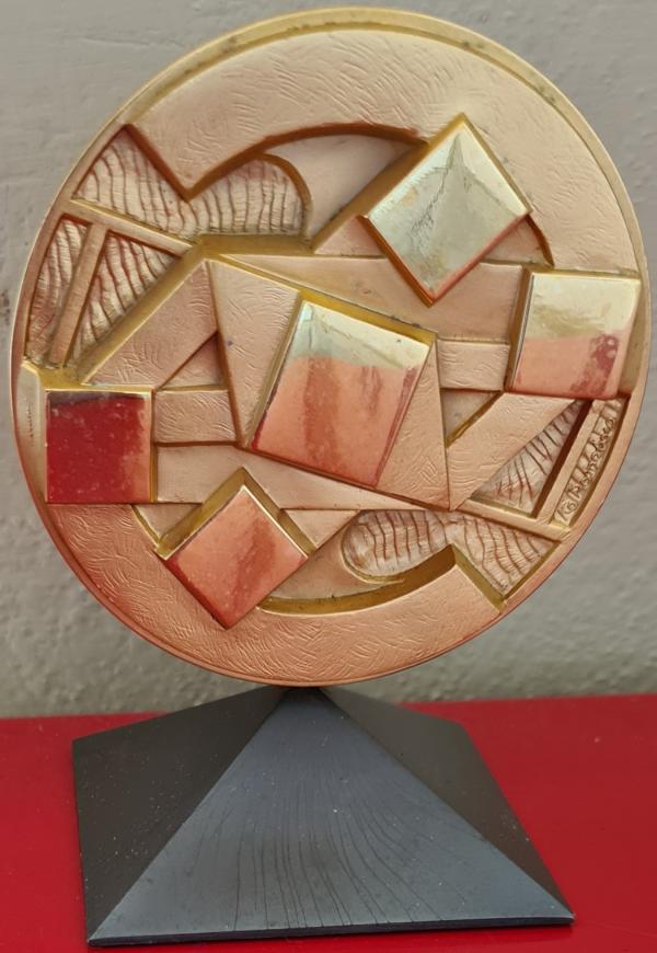 Giò Pomodoro Medaglia in bronzo dorato Asta n.17 | Gigarte