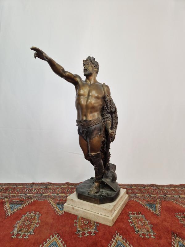  Raffigurante Cesare, su base in marmo Asta n.28 | Gigarte